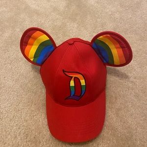 Disneyland hat